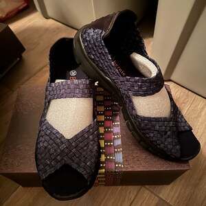Bernie Mev Comfi Woven Open Toe Flats Jeans Blue Size 38